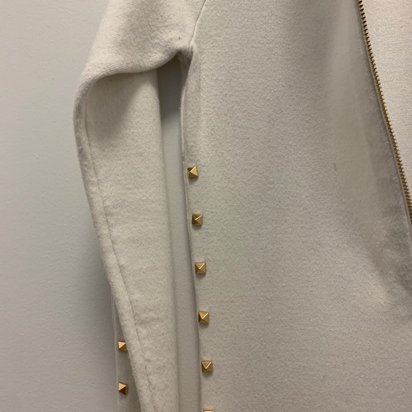 Alice & Olivia Kahlo Studded Shoulder-Cutout Dress - Picture 8 of 12